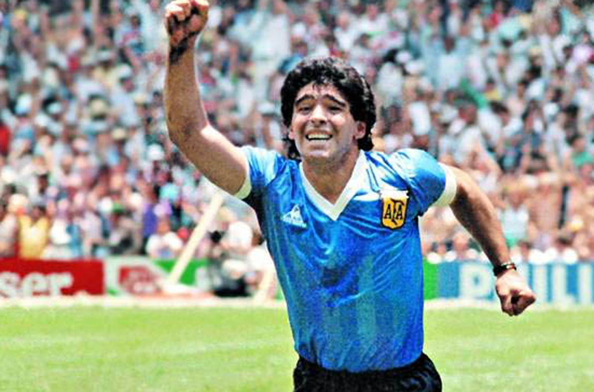 Maradona tributo Higuita