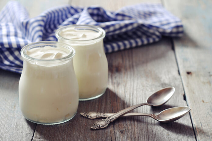 Mangiare yogurt ammuffito