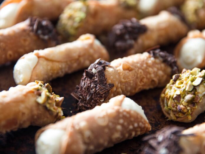 20171129-cannoli-vicky-wasik-11-1500x1125