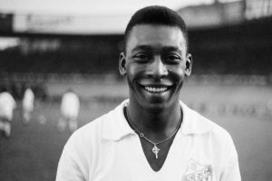 Pelé, dai Santos ai Cosmos: la parabola di una leggenda