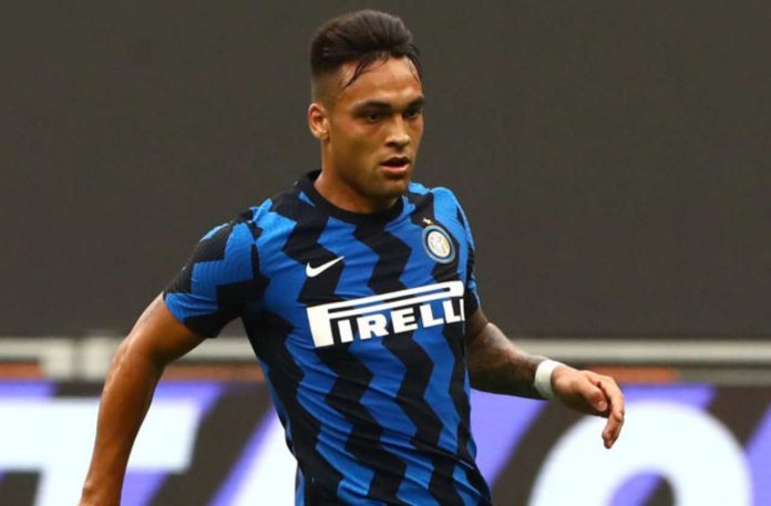 Lautaro Martinez (Getty Images) Lautaro Martinez si infuria con Bastoni ed Eriksen (Getty Images)