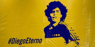 Maradona, l'attacco ai medici dell'ex calciatore (Getty Images)