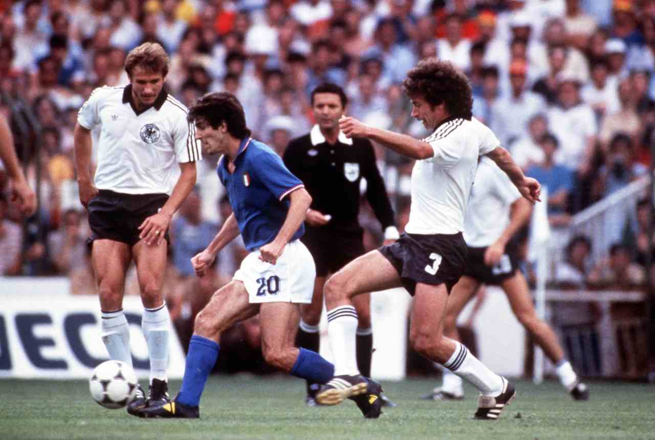 Paolo Rossi, addio all'eroe del Mundial di Spagna 1982 - Video