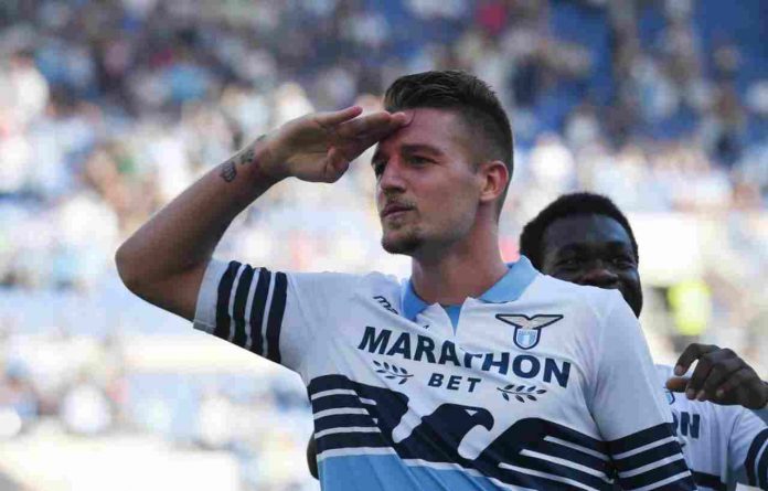 Calcio, Lazio e Sampdoria fra le maglie di club più belle di sempre: classifica Calcio, Lazio e Sampdoria fra le maglie di club più belle di sempre: classifica