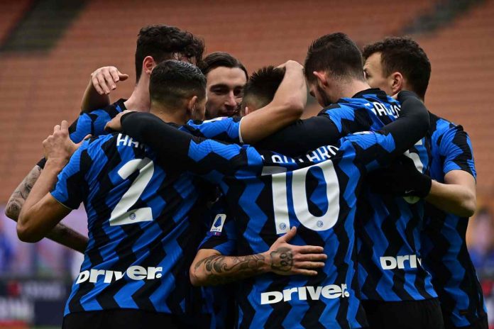 Il presidente dell'Inter Zhang tratta con BC Partners. Non per una cessione della quota di maggioranza, secondo il giornalista del Sole 24 Ore Marco Bellinazzo Il presidente dell'Inter Zhang tratta con BC Partners. Non per una cessione della quota di maggioranza, secondo il giornalista del Sole 24 Ore Marco Bellinazzo