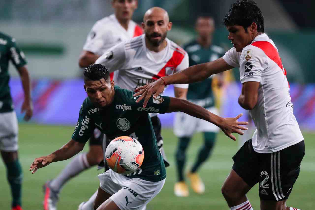 VAR decisivo, Palmeiras in finale