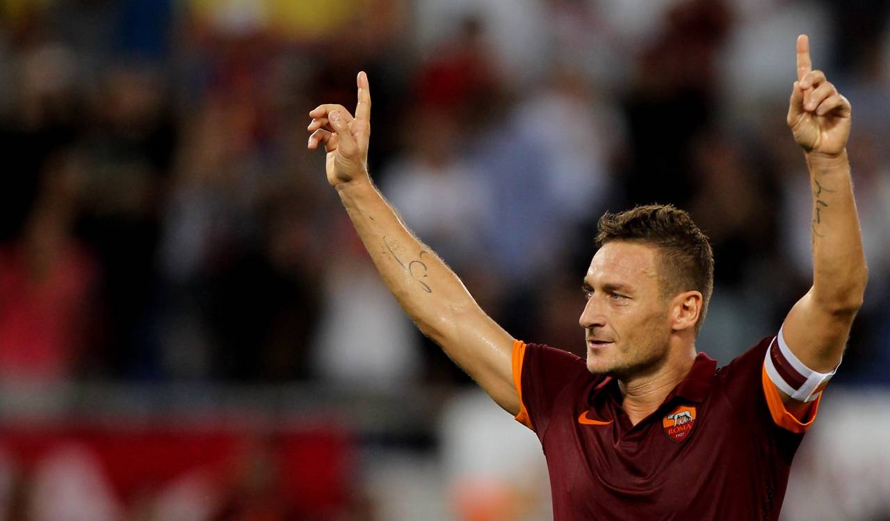 totti annuncio social Roma