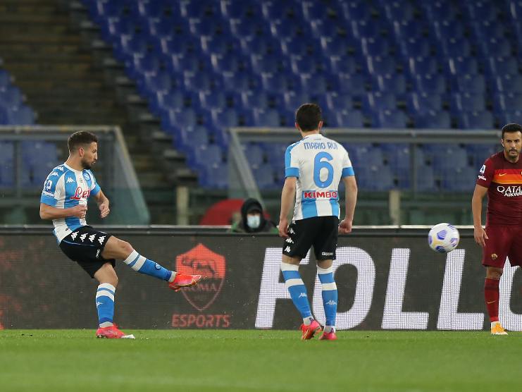 Mertens punizione