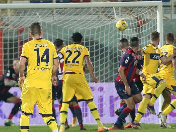 Crotone vs Parma getty images