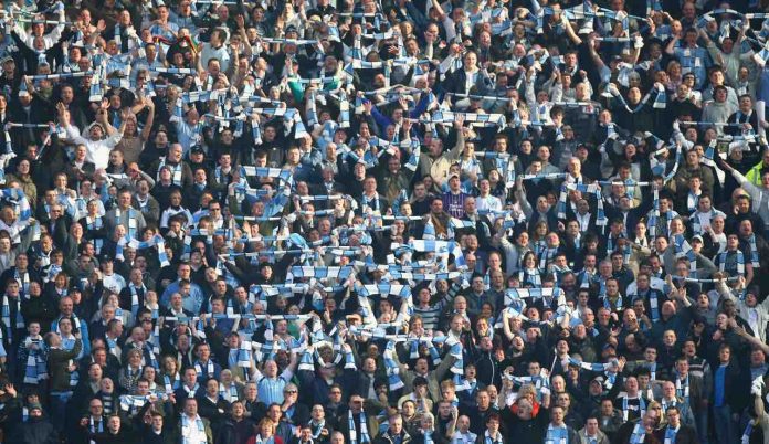 pubblico stadio tifosi-2 pubblico stadio tifosi