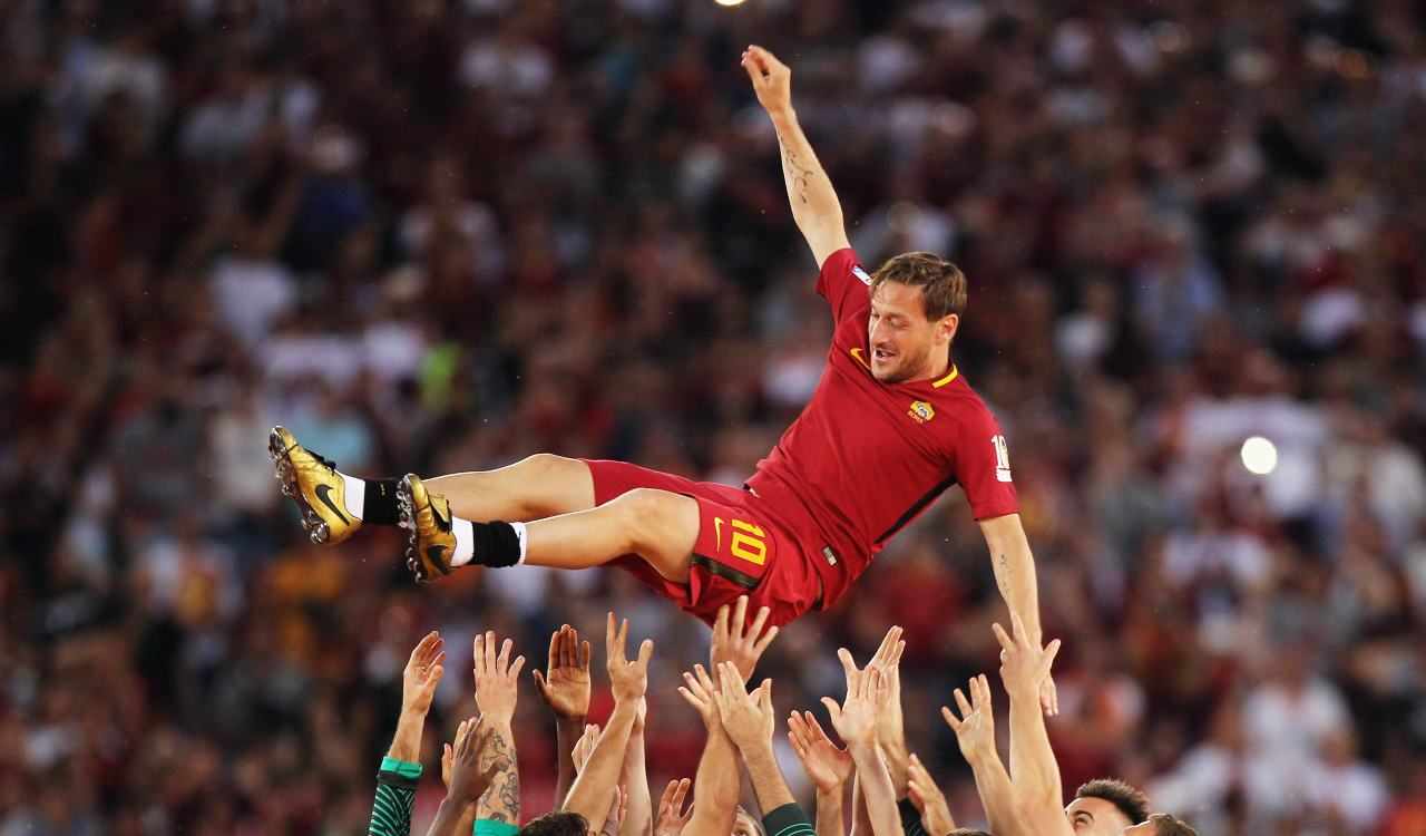 Totti annuncio social Roma