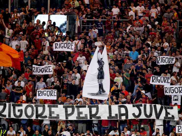 Striscione anti-Juventus