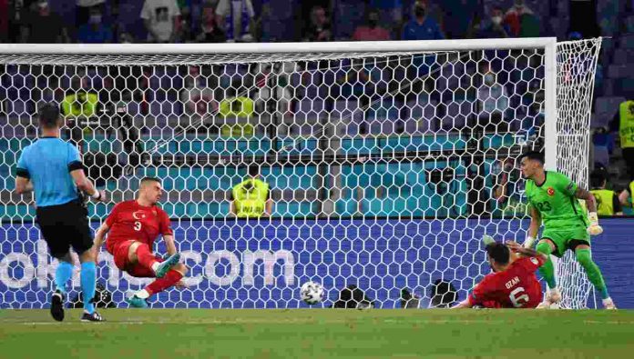 demiral italia turchia autogol demiral