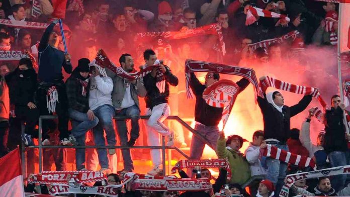 tifoseria Bari GettyImages Tifoseria del Bari - Getty Images