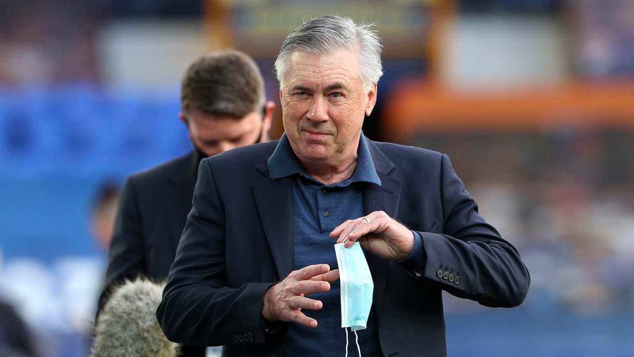 Ancelotti mascherina Covid