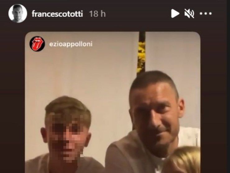 Francesco Totti capelli corti