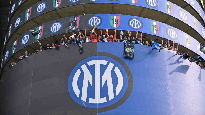 Inter nuova maglia scudetto Inter nuova maglia scudetto