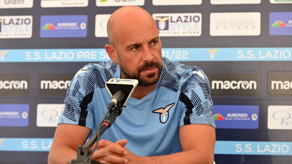 pepe reina cantante mascherato