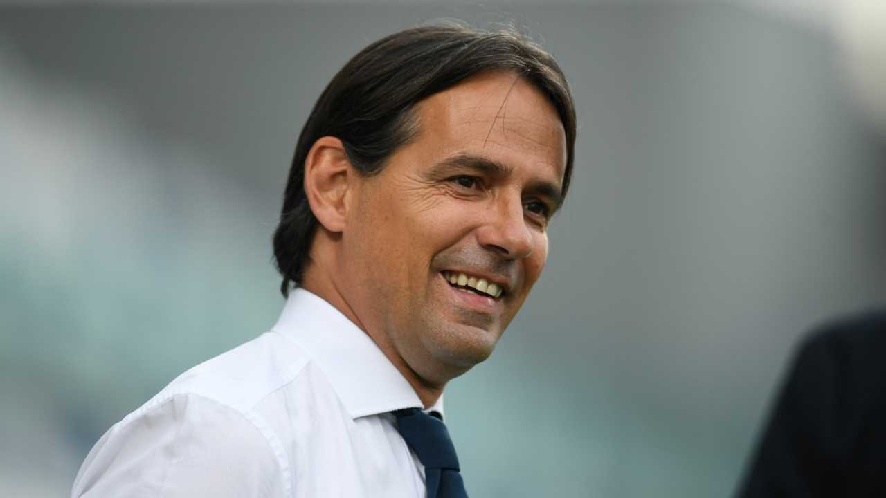 Mercato Inter, Simone Inzaghi in primo piano