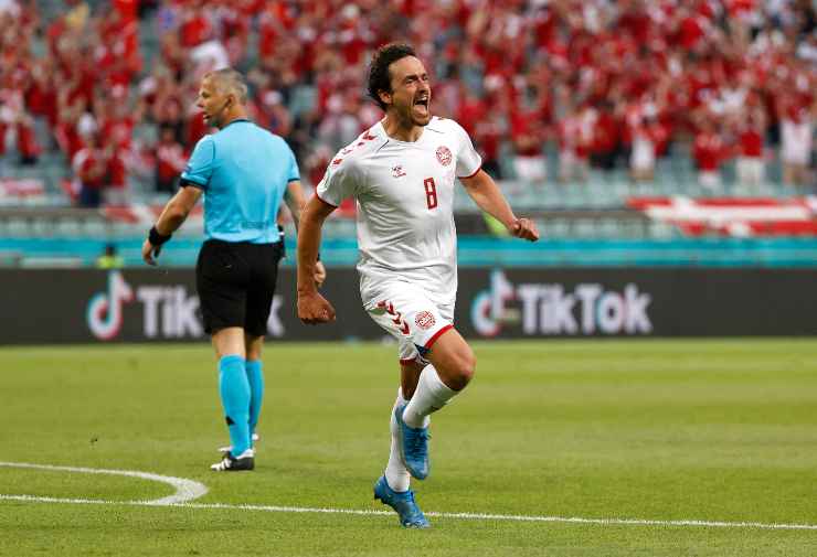 Thomas Delaney in campo con la Danimarca