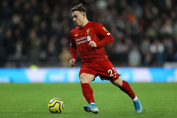 Xherdan Shaqiri in campo con il Liverpool