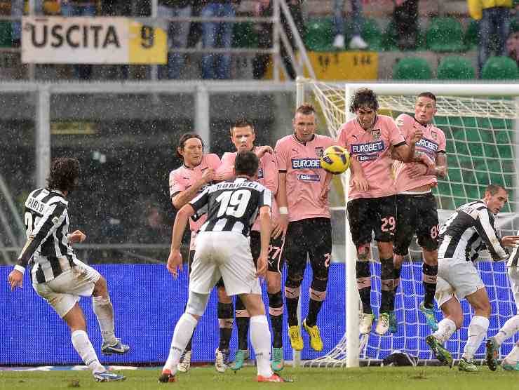 Punizione Andrea Pirlo - Getty Images