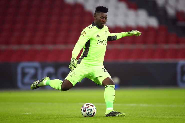 André Onana in campo con l'Ajax