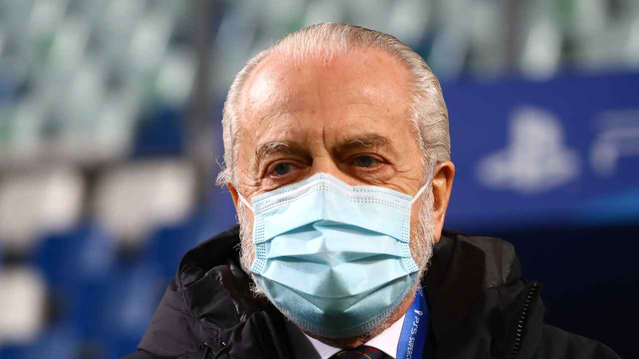 Calciomercato Napoli, Aurelio De Laurentiis con la mascherina