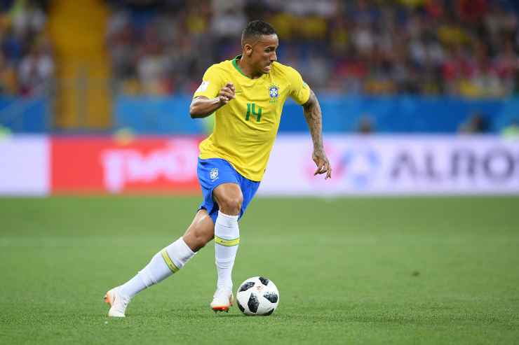 Danilo in campo con il Brasile