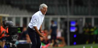 Calciomercato Atalanta, Gian Piero Gasperini mentre urla indicazioni in campo