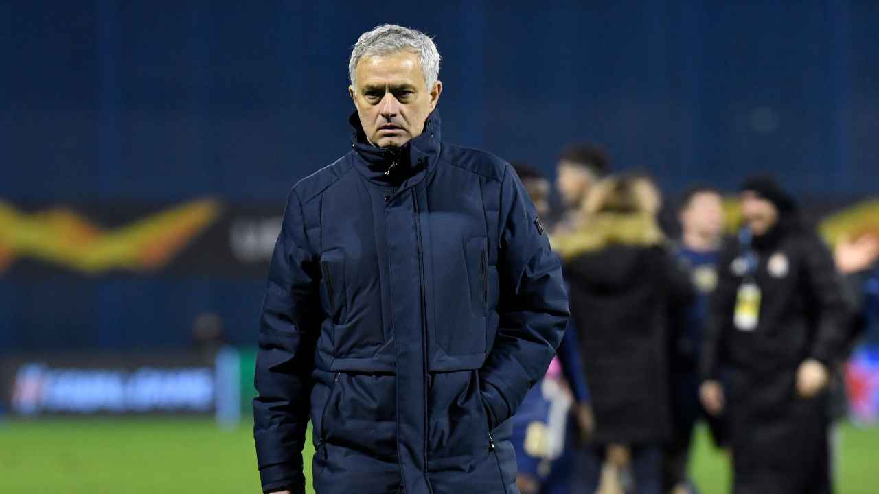 Calciomercato Roma, Jose Mourinho in campo