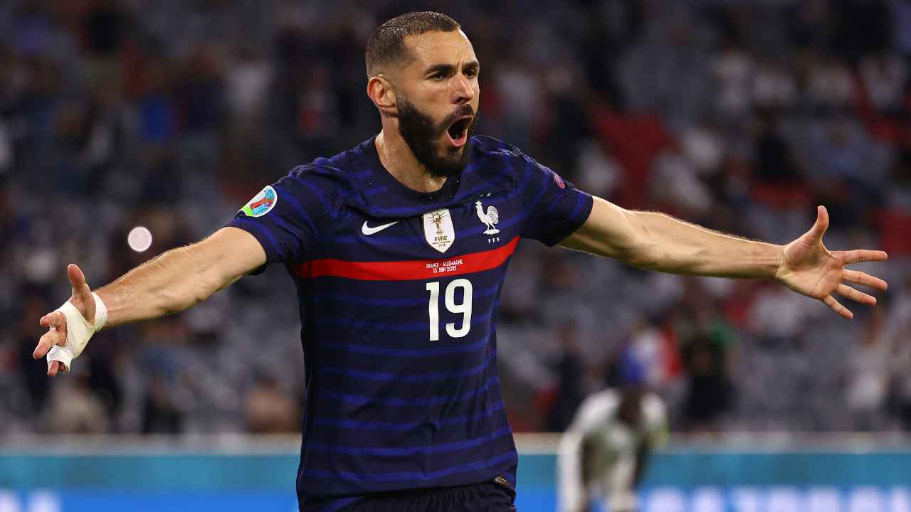 Karim Benzema con la maglia della Francia