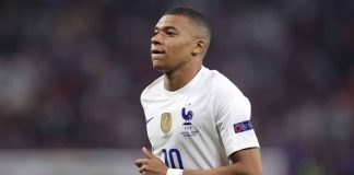 Kylian Mbappé in primo piano