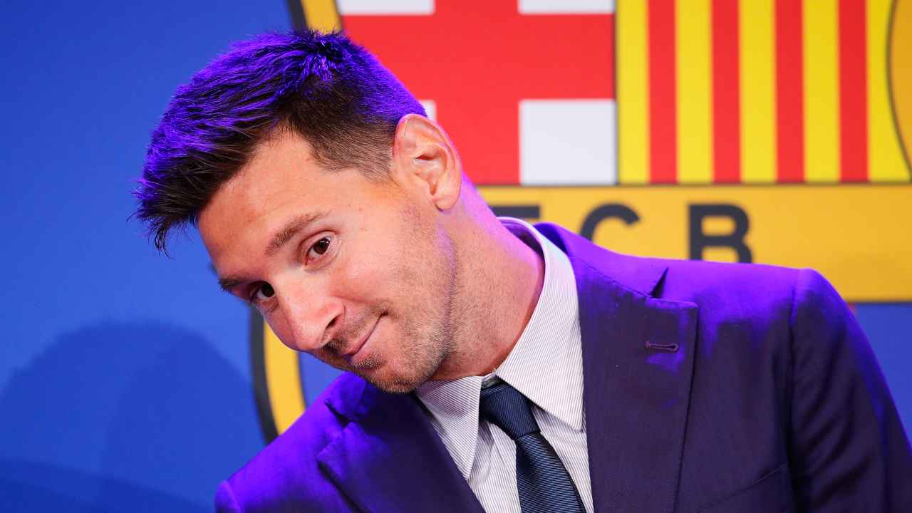 Leo Messi addio Barcellona