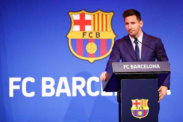 Lionel Messi in conferenza stampa al microfono