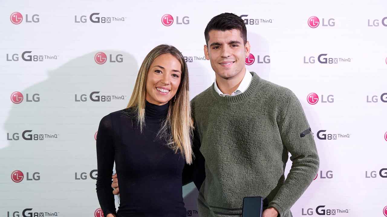 Alice Campello e Alvaro Morata in posa per una foto