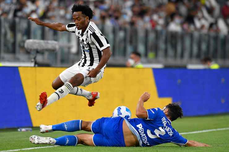 Juan Cuadrado in campo con la JUventus