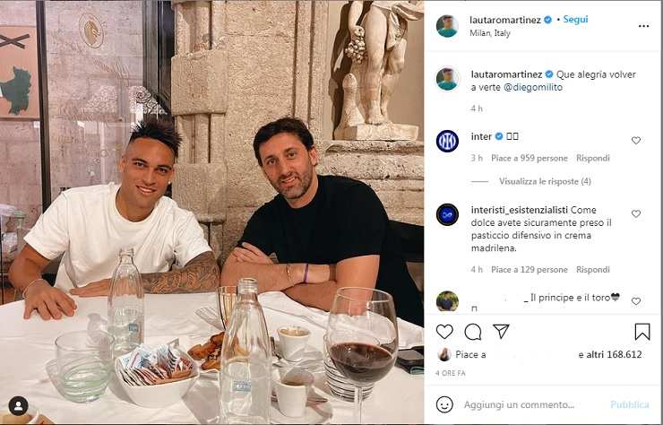 Lautaro Martinez con Diego Milito