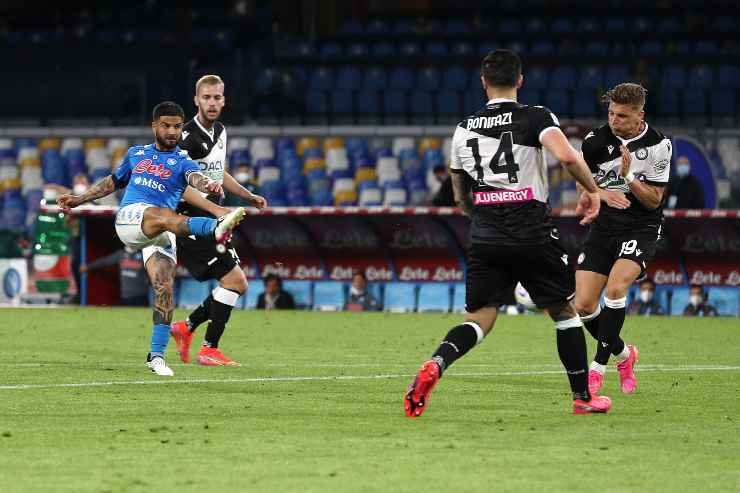 Udinese-Napoli, Insigne mentre calcia