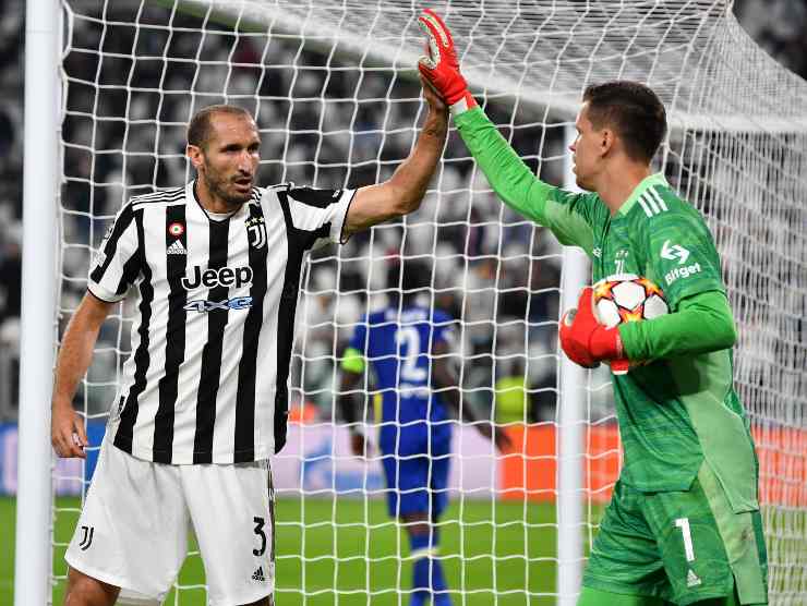 Chiellini e Scszesny - Getty Images