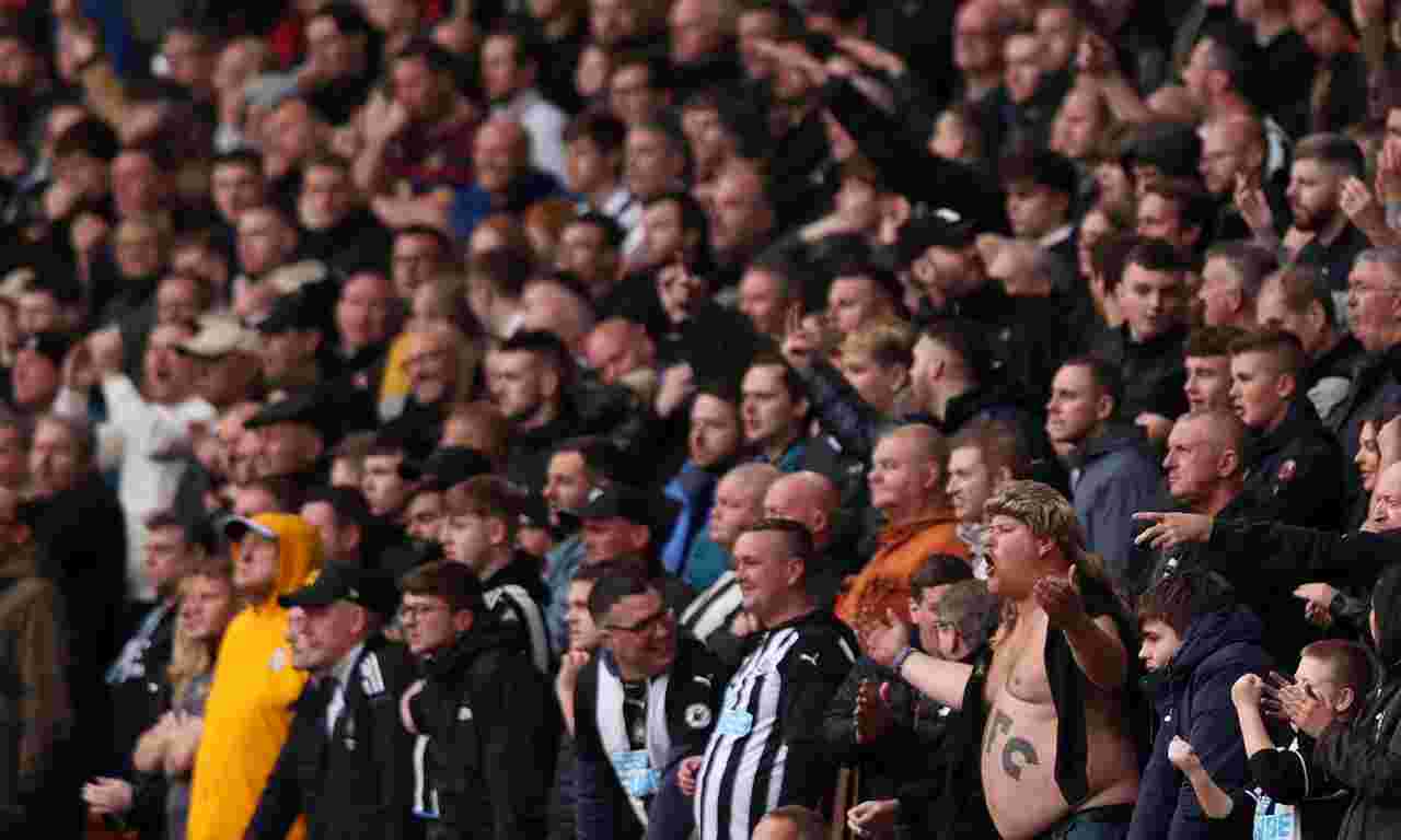 tifosi newcastle allo stadio