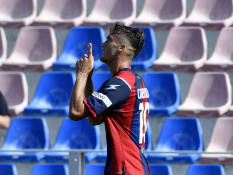 Simone Canestrelli, difensore del Crotone