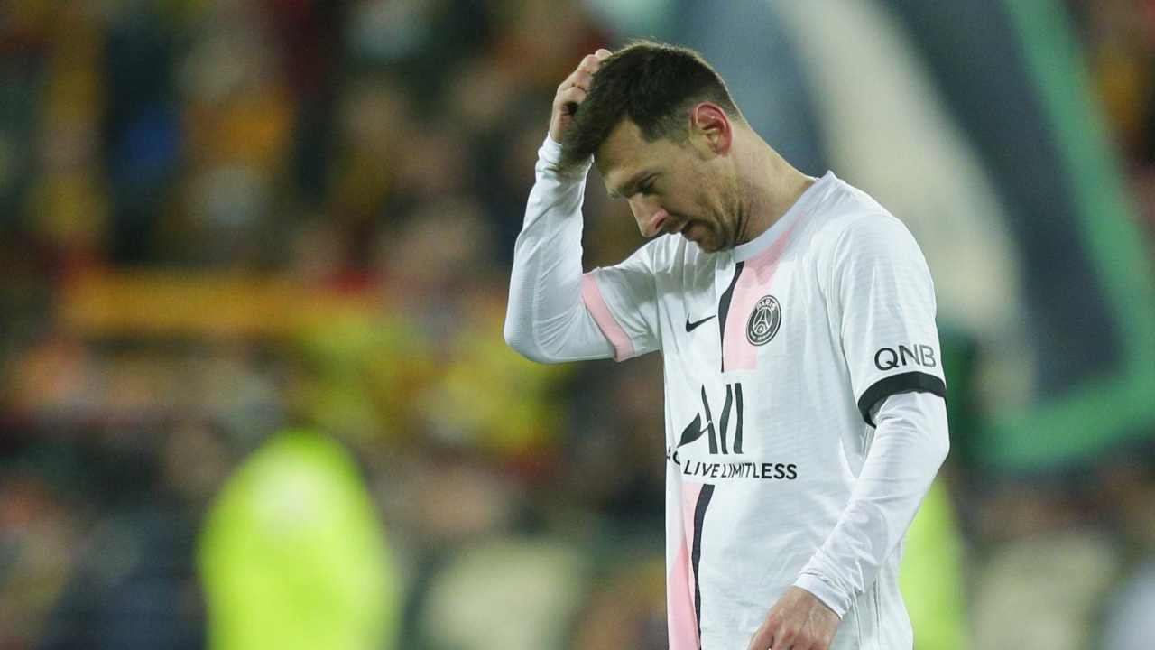 Leo Messi PSG PSG maglia bianca