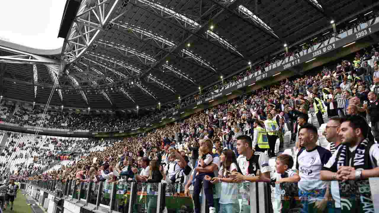 Tifosi Juve - foto LaPresse