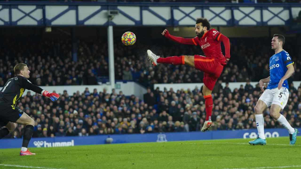 Salah in spaccata - foto LaPresse