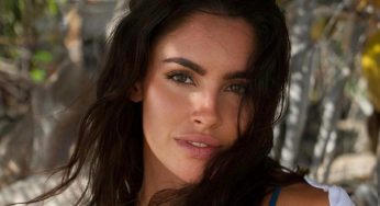 Lucia Javorcekova, il vestito è totalmente trasparente: niente intimo sotto