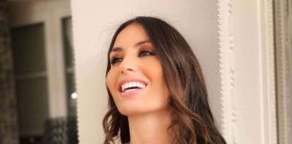 Elisabetta Gregoraci, bikini statuario in prima pagina - FOTO