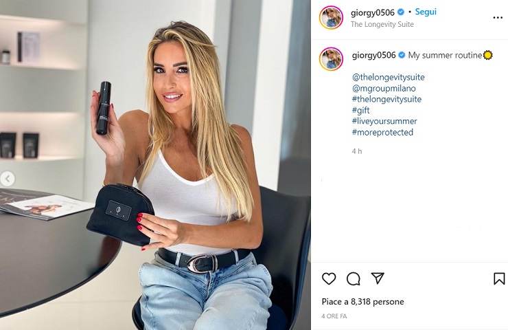 Giorgia Rossi, curve incontenibili sotto la maglietta: zoom inevitabile