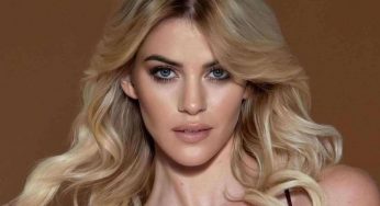 Sara Croce, il bikini è solo un filo: da bollino rosso