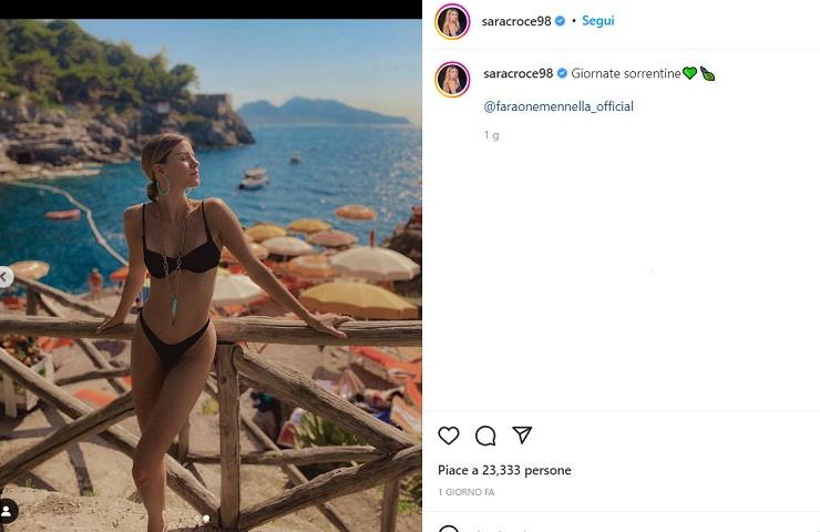 Sara Croce, una sirena al sole: bikini incontenibile - FOTO